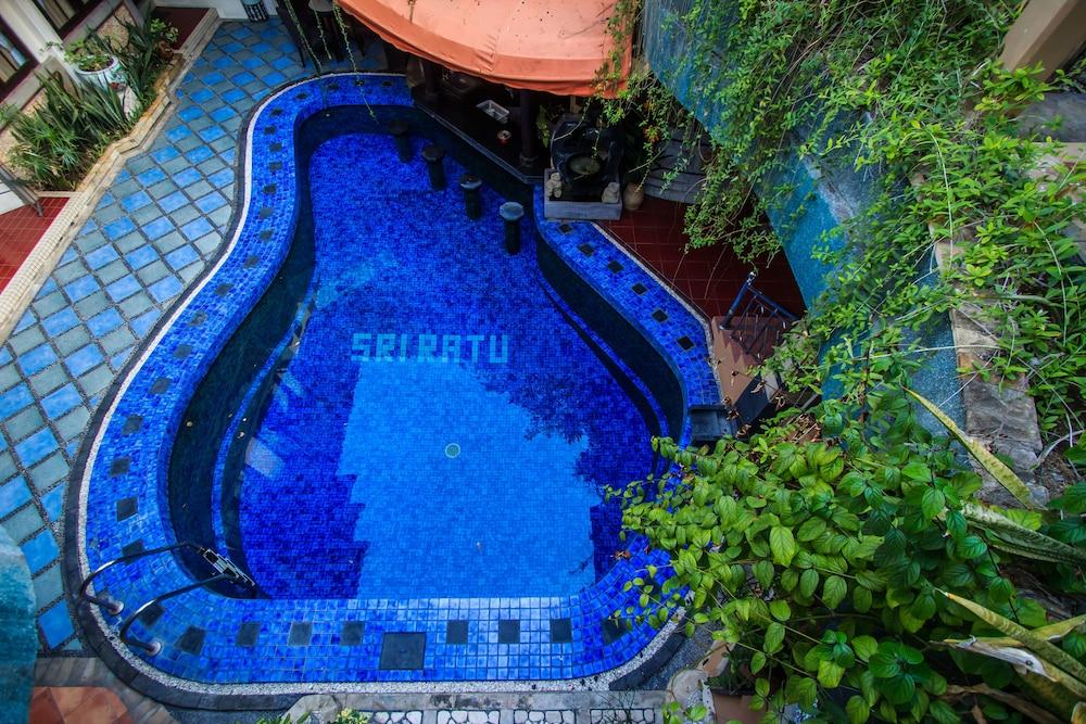 Sri Ratu Hotel Legian Exteriör bild