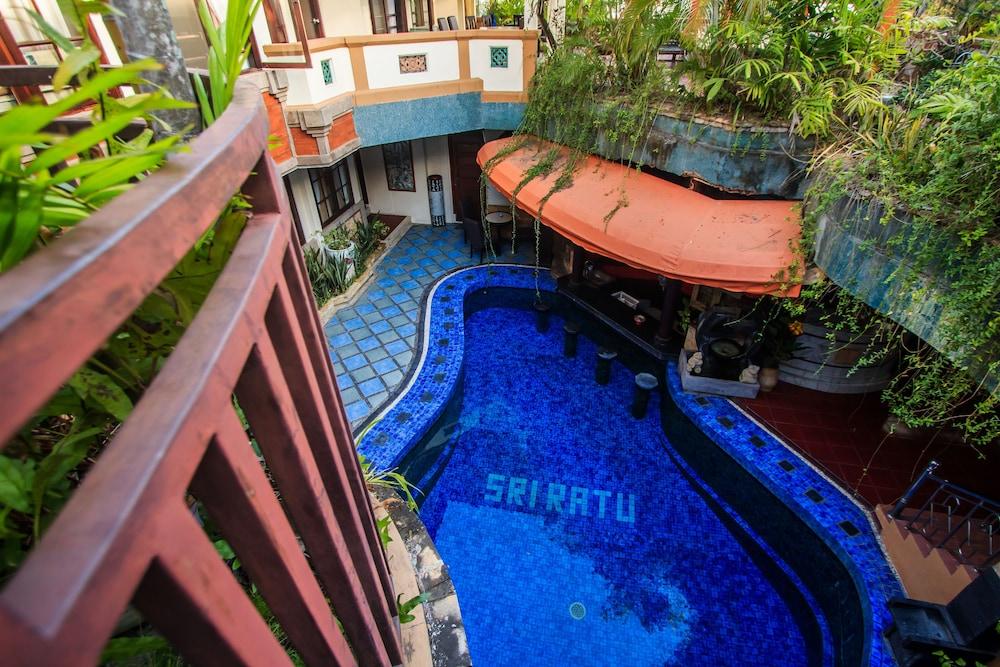 Sri Ratu Hotel Legian Exteriör bild