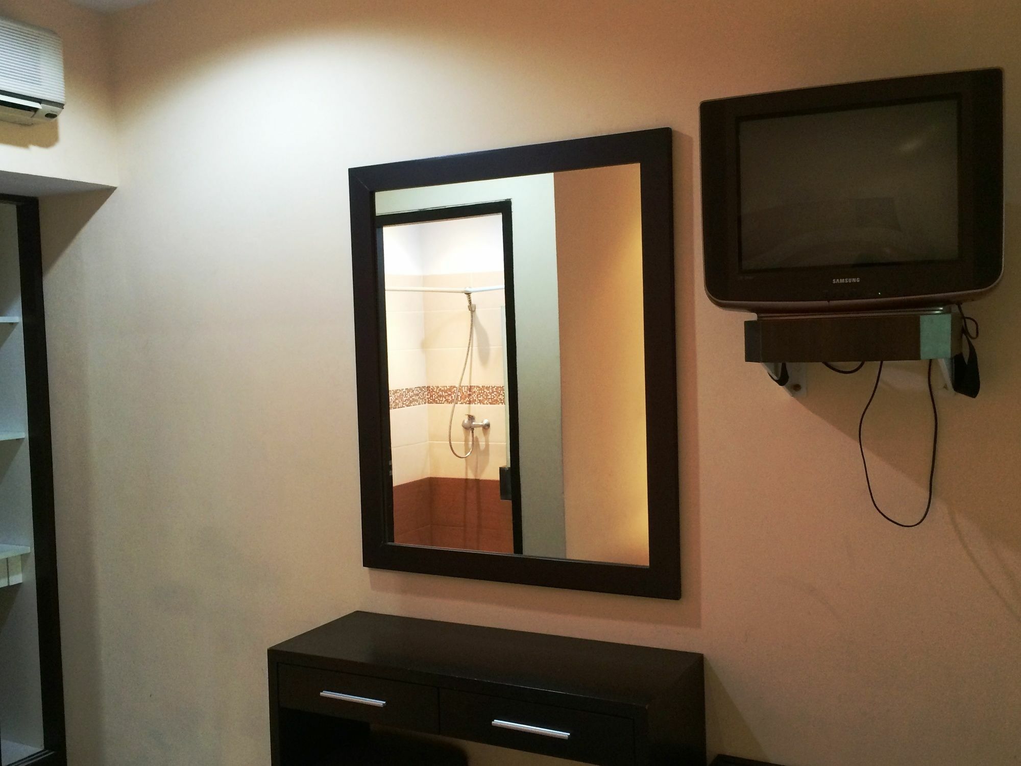 Sri Ratu Hotel Legian Exteriör bild